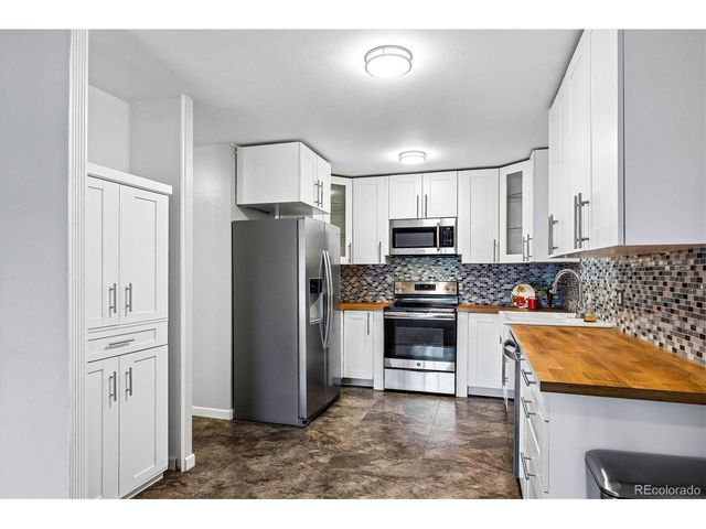715 S Clinton St 2B, Denver, CO 80247