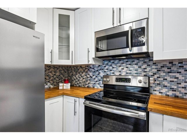 715 S Clinton St 2B, Denver, CO 80247