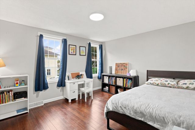 45 Brookline Ave, Haverhill, MA 01830