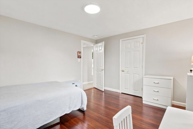 45 Brookline Ave, Haverhill, MA 01830
