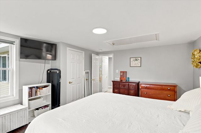 45 Brookline Ave, Haverhill, MA 01830