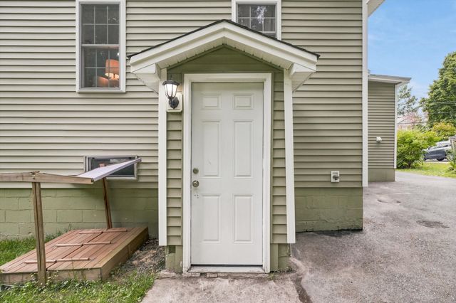 45 Brookline Ave, Haverhill, MA 01830