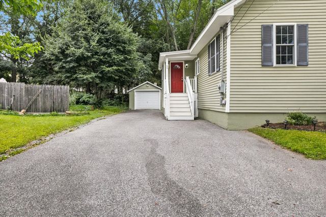 45 Brookline Ave, Haverhill, MA 01830