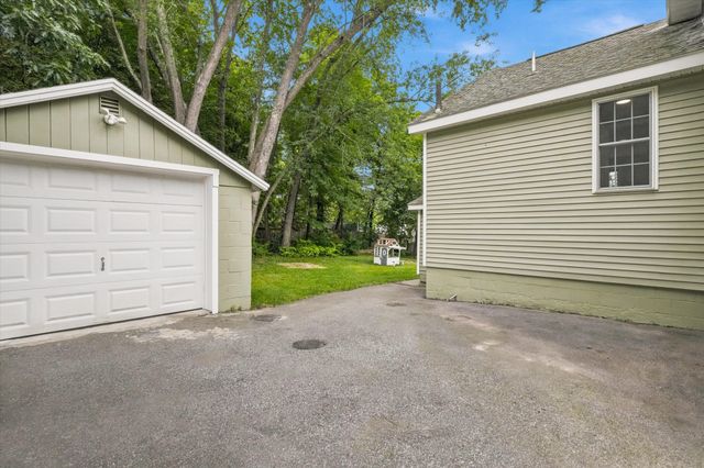 45 Brookline Ave, Haverhill, MA 01830