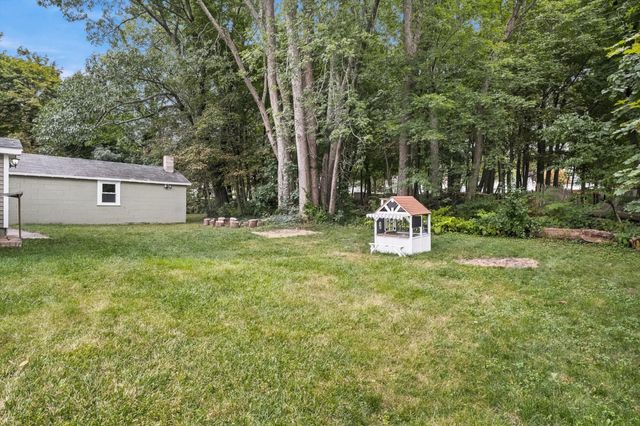 45 Brookline Ave, Haverhill, MA 01830