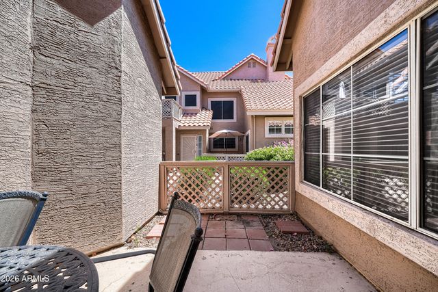 1633 E LAKESIDE Drive 120, Gilbert, AZ 85234