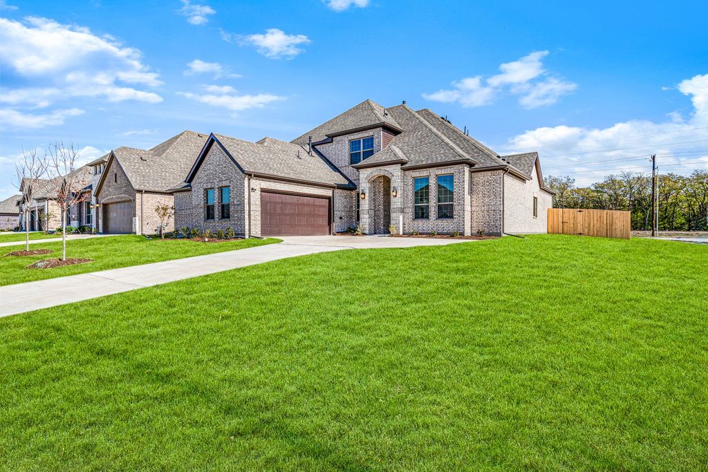 545 Cristo Range, Greenville, TX 75402
