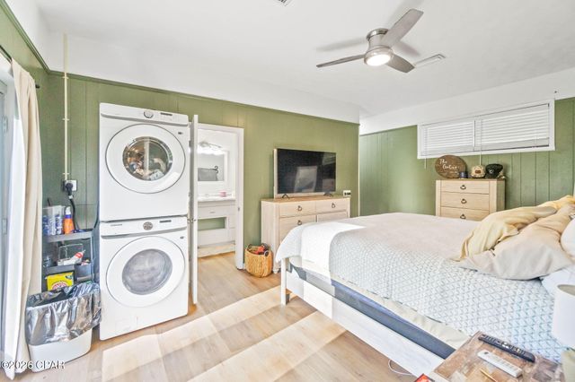 872 1st Street, Chipley, FL 32428