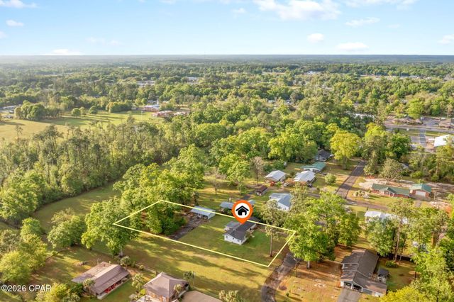 872 1st Street, Chipley, FL 32428