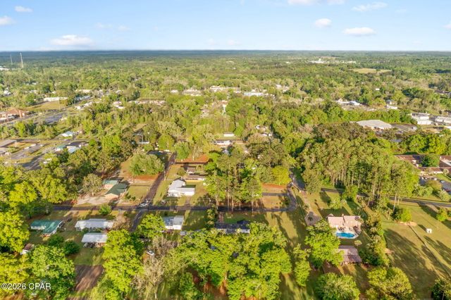 872 1st Street, Chipley, FL 32428