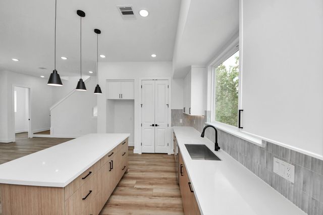 6949 Foster Street, Houston, TX 77021