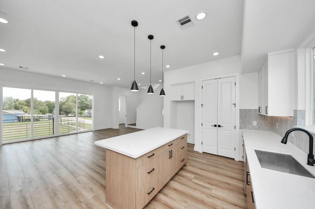 6949 Foster Street, Houston, TX 77021