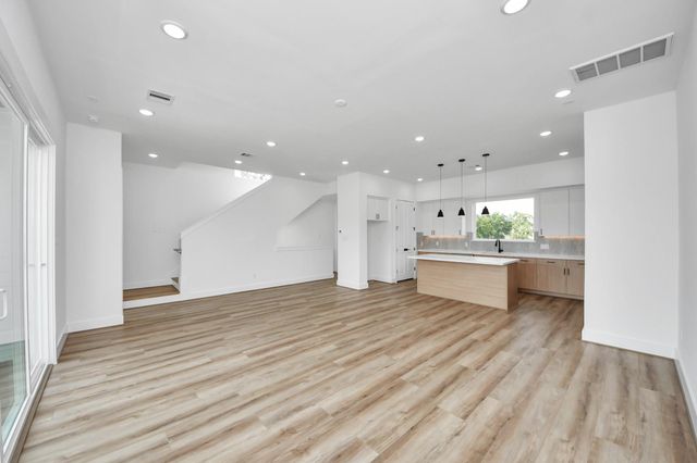 6949 Foster Street, Houston, TX 77021