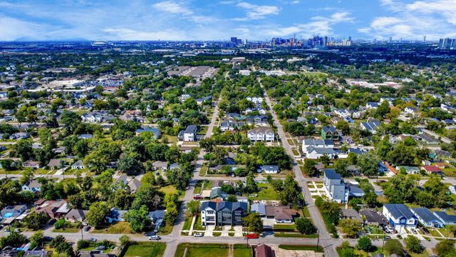 6949 Foster Street, Houston, TX 77021