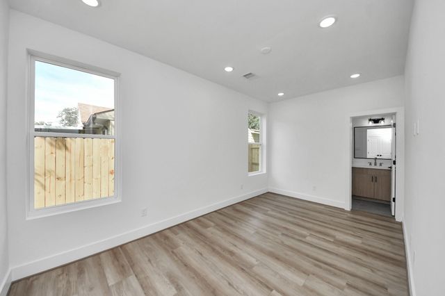 6949 Foster Street, Houston, TX 77021