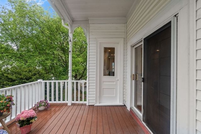 14 Center St 3, Watertown, MA 02472
