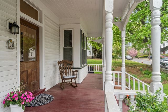 14 Center St 3, Watertown, MA 02472