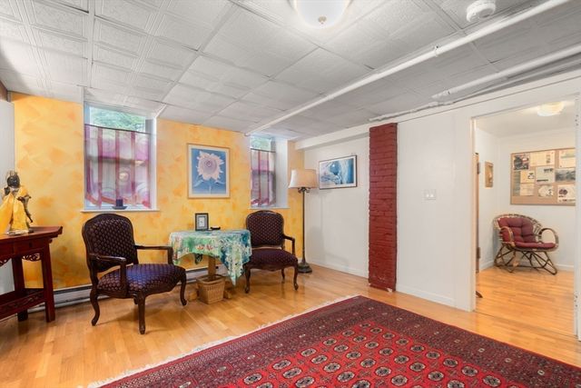 14 Center St 3, Watertown, MA 02472