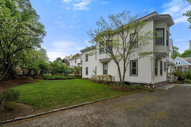 14 Center St 3, Watertown, MA 02472
