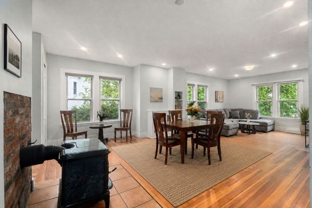 14 Center St 3, Watertown, MA 02472
