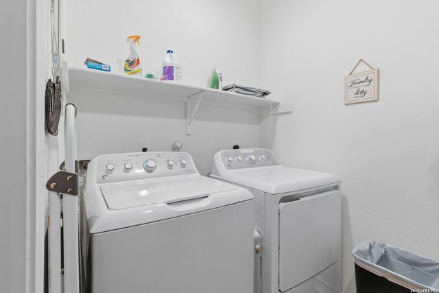 2061 Robin Hood, Canyon Lake, TX 78133