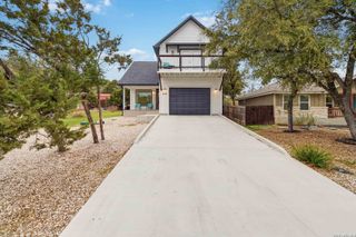 2061 Robin Hood, Canyon Lake, TX 78133