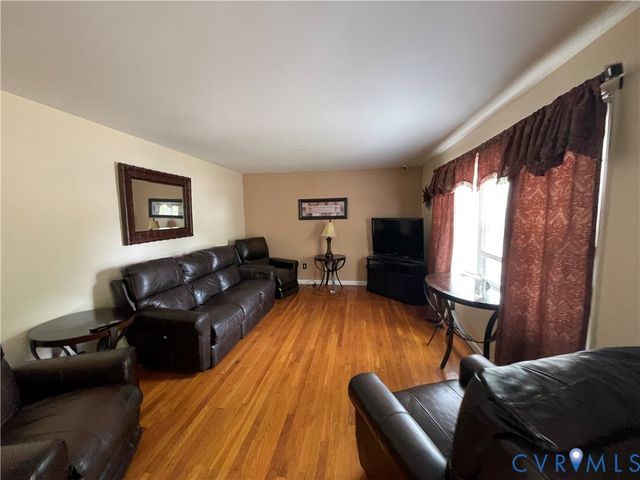 2123 Anderson St, Petersburg, VA 23805