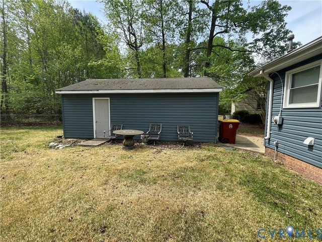 2123 Anderson St, Petersburg, VA 23805