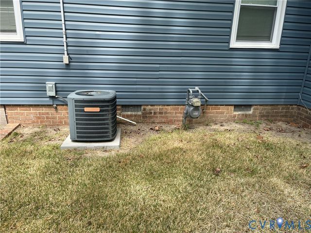 2123 Anderson St, Petersburg, VA 23805