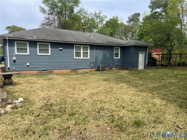 2123 Anderson St, Petersburg, VA 23805