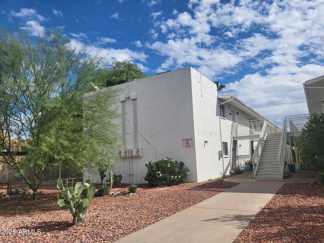 825 N HAYDEN Road C201, Scottsdale, AZ 85257