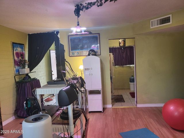 825 N HAYDEN Road C201, Scottsdale, AZ 85257