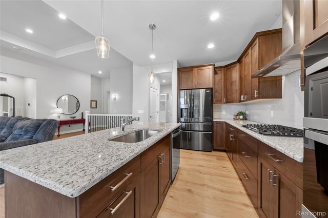 3716 Chatham Pl, Brighton Township, MI 48114