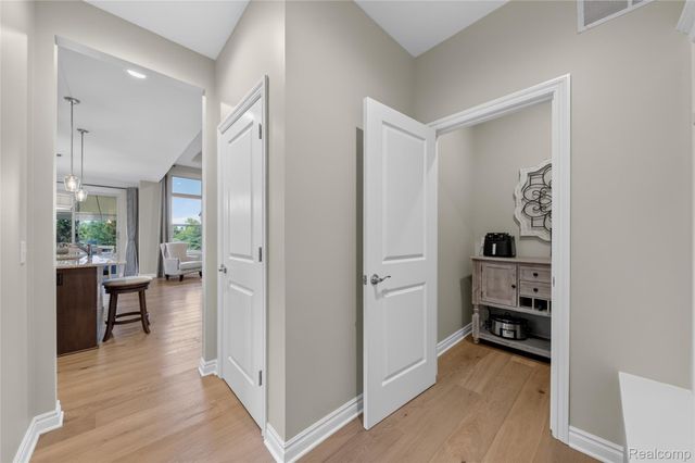3716 Chatham Pl, Brighton Township, MI 48114