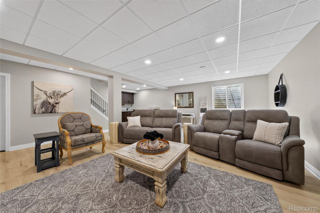 3716 Chatham Pl, Brighton Township, MI 48114