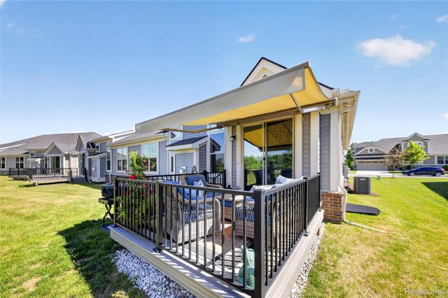 3716 Chatham Pl, Brighton Township, MI 48114