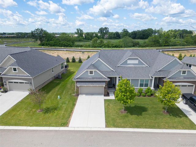 3716 Chatham Pl, Brighton Township, MI 48114