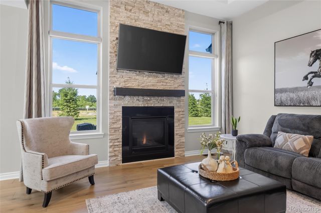 3716 Chatham Pl, Brighton Township, MI 48114