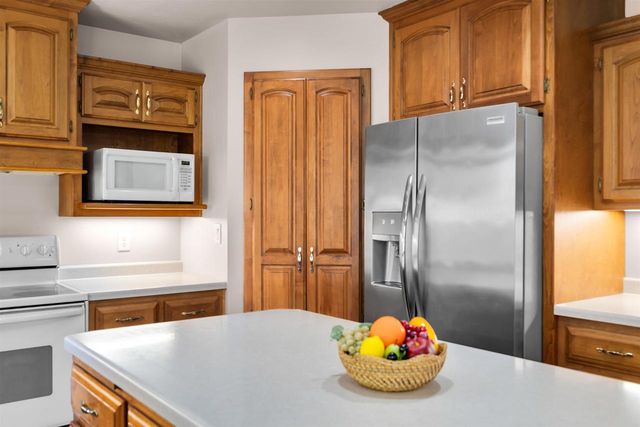 3445 EDINBURGH ROAD, Green Bay, WI 54311