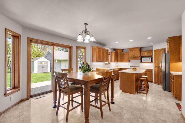 3445 EDINBURGH ROAD, Green Bay, WI 54311