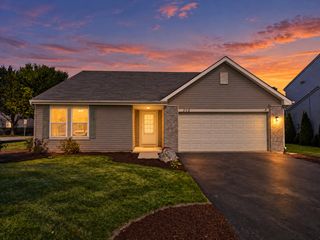 756 Glen Cove Lane, Pingree Grove, IL 60140