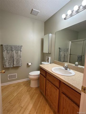 4394 Harrier Lane, Burton, MI 48519