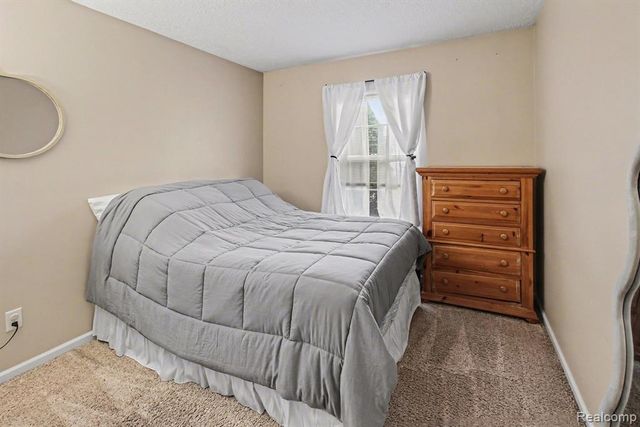 4394 Harrier Lane, Burton, MI 48519