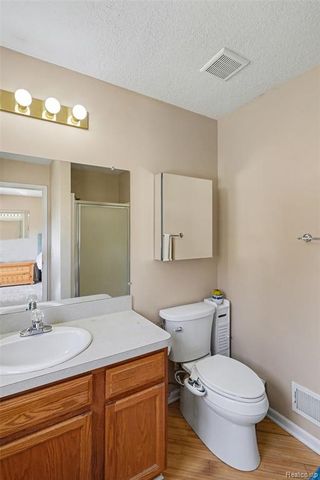 4394 Harrier Lane, Burton, MI 48519