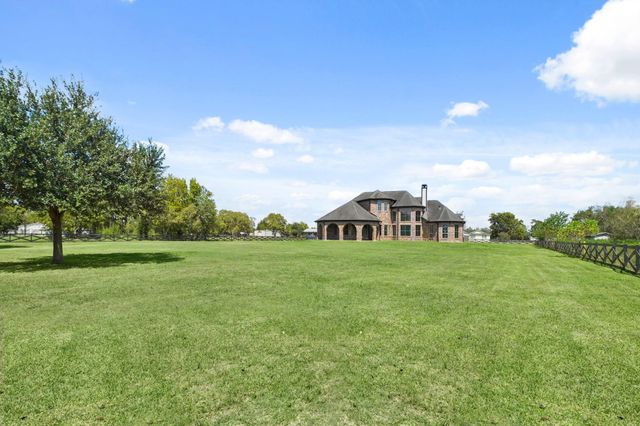 8334 Galler Road, Richmond, TX 77469