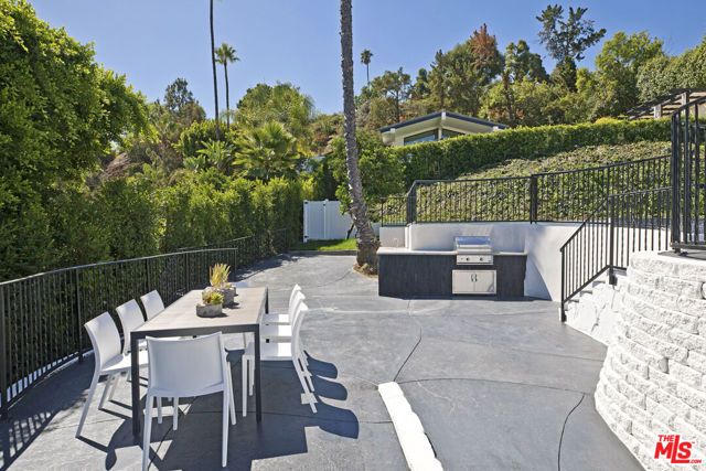 3712 Berry Drive, Studio City (los Angeles), CA 91604