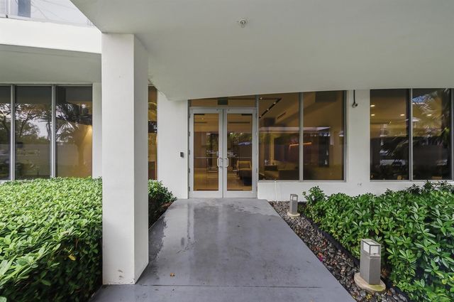 13800 Highland Drive 610, North Miami Beach, FL 33181
