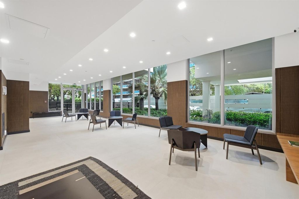 13800 Highland Drive 610, North Miami Beach, FL 33181