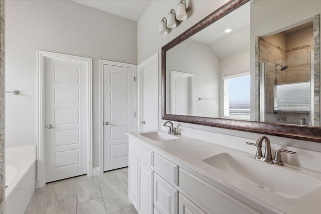 304 Paloma Street, Weatherford, TX 76087