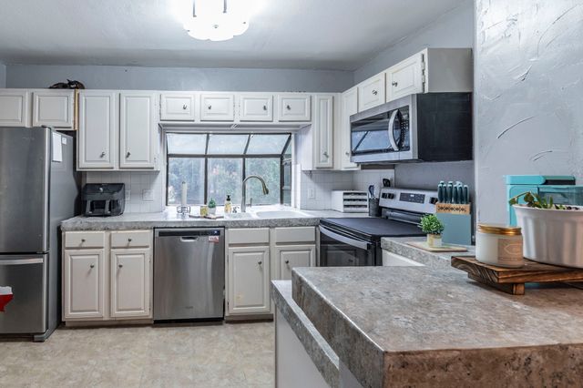 4516 Forestgate Drive, Arlington, TX 76017